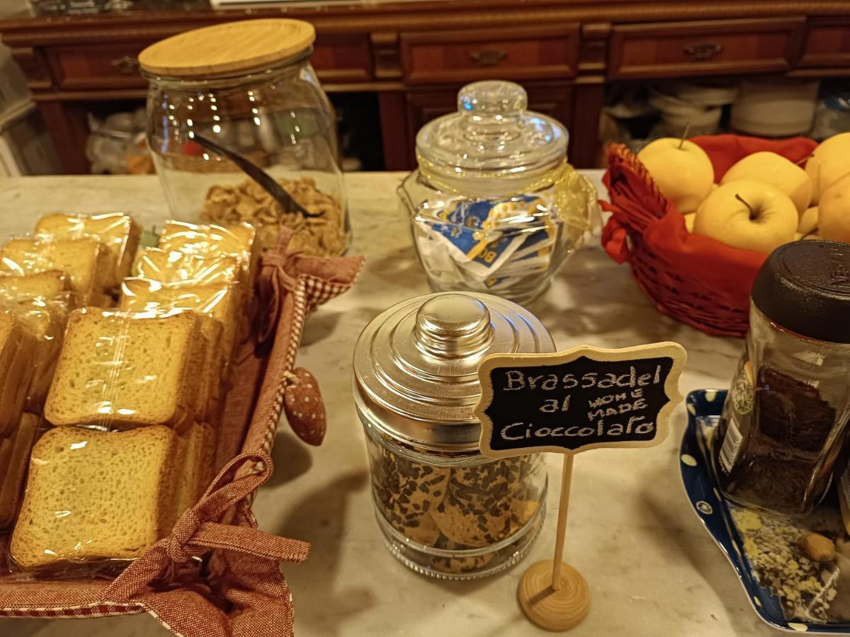 Fattoria Branciana Bed & Breakfast Rossena Exterior photo
